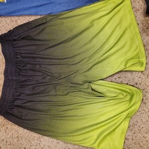 Basketball shorts men's medium